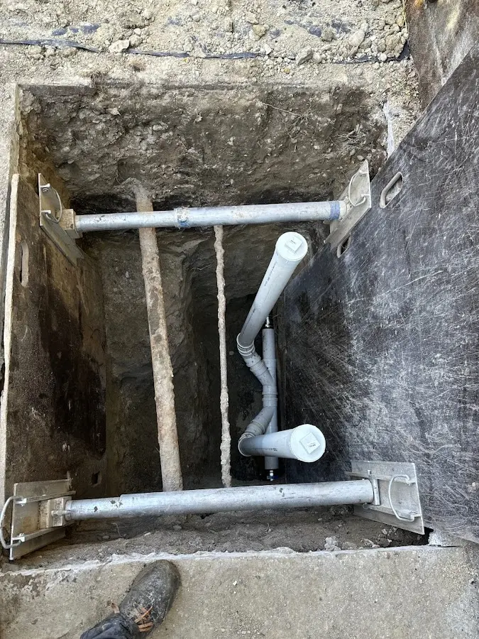 Experienced plumber completing Gas Line Repair work in Kenwood